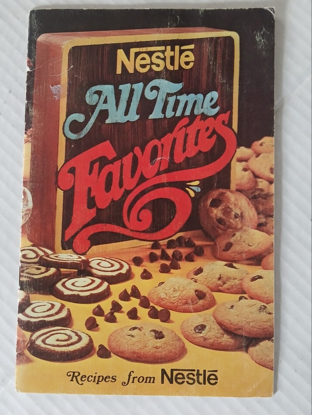 Nestle All Time Favorites Cookbook 1970's-80's Y2K Toll House Cookies Recipes